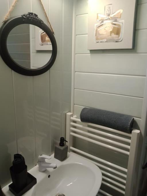 Micro Maison Isba Sedan Givonne Exteriör bild